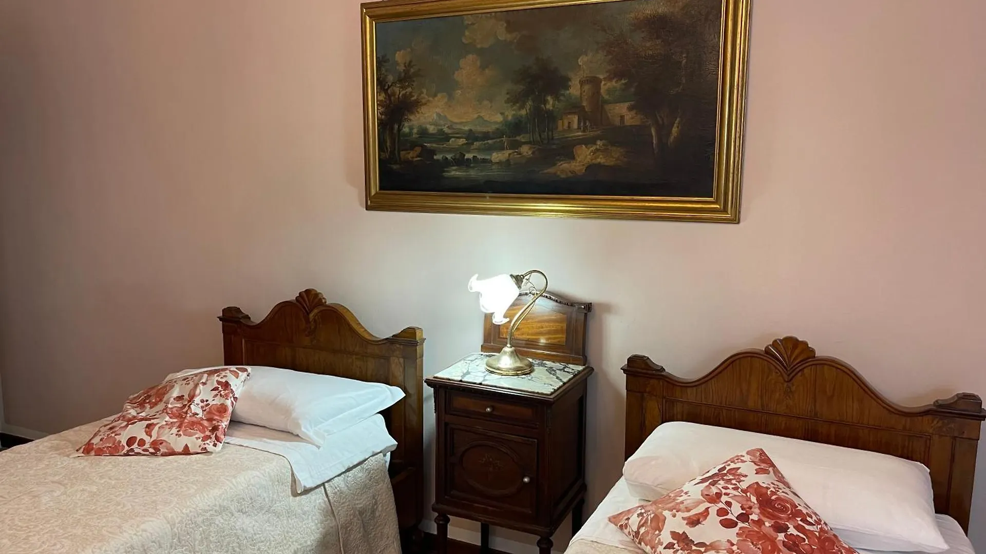 Lions Venice Guest House