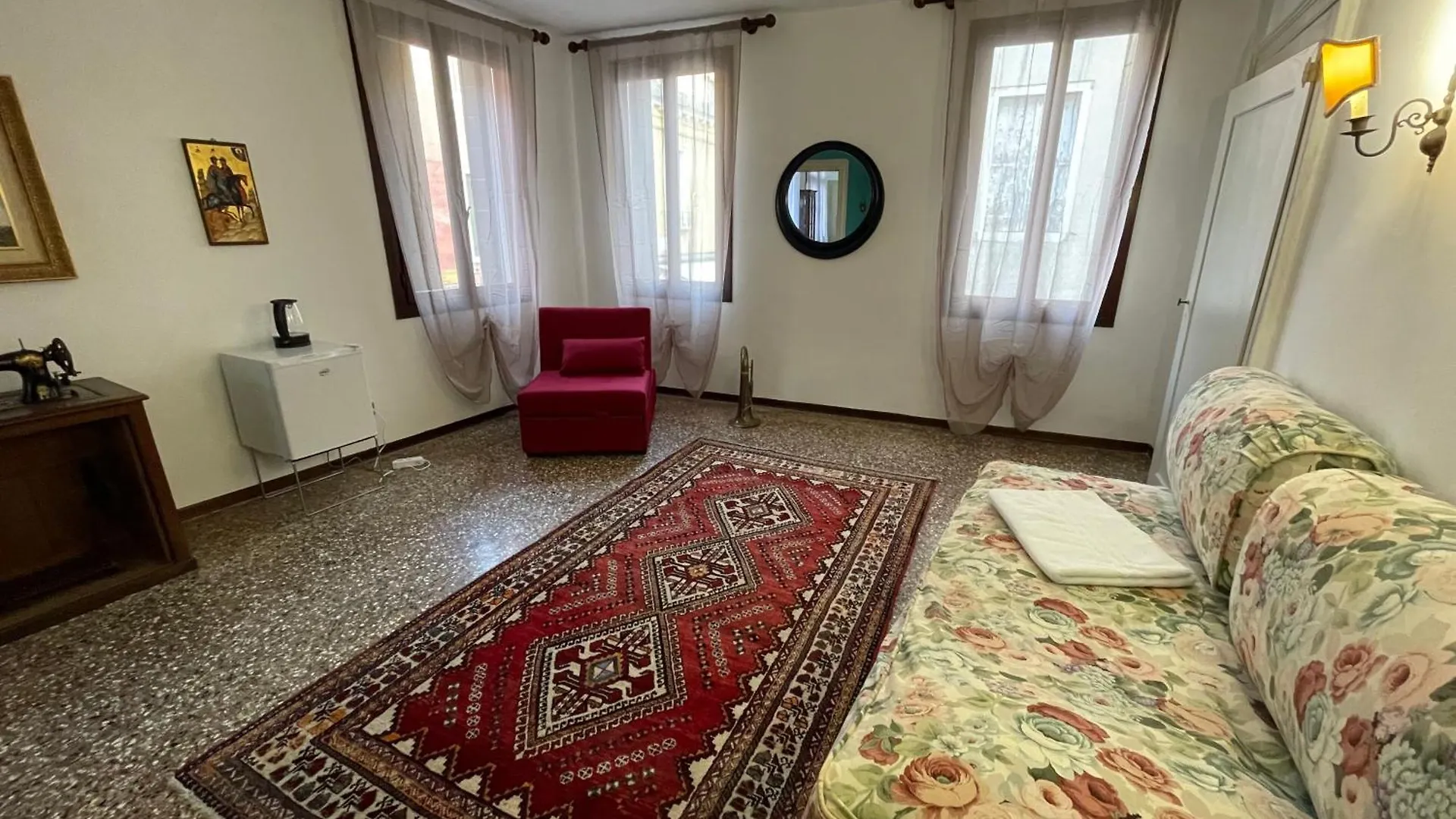Lions Venice Guest House Italy