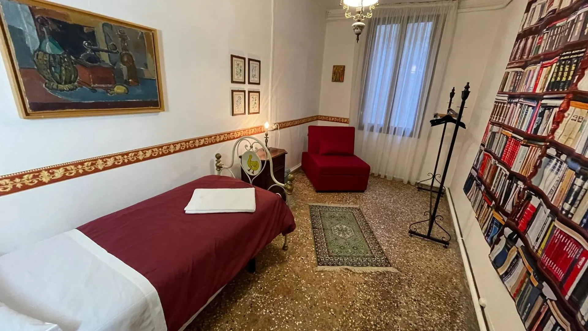 Lions Venice Guest House