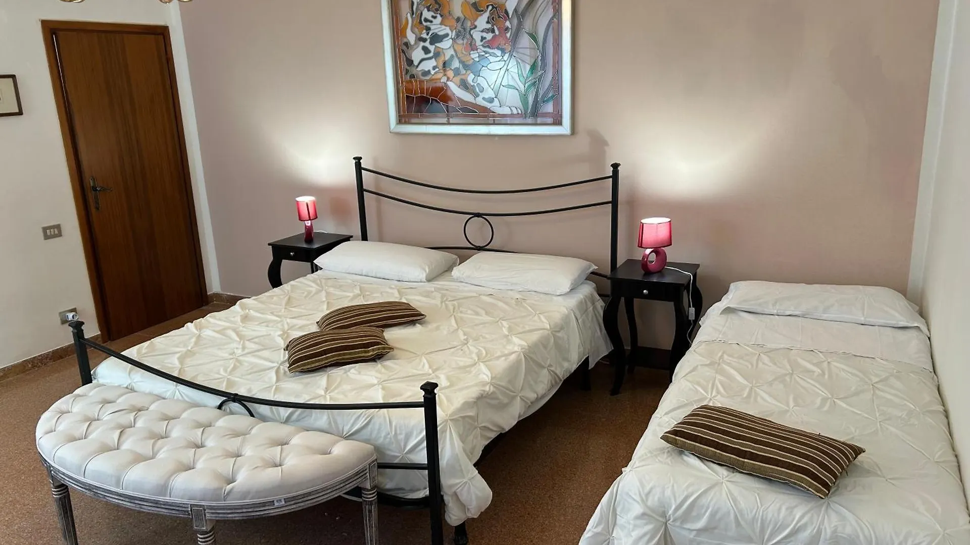 Lions Venice Guest House 0*,
