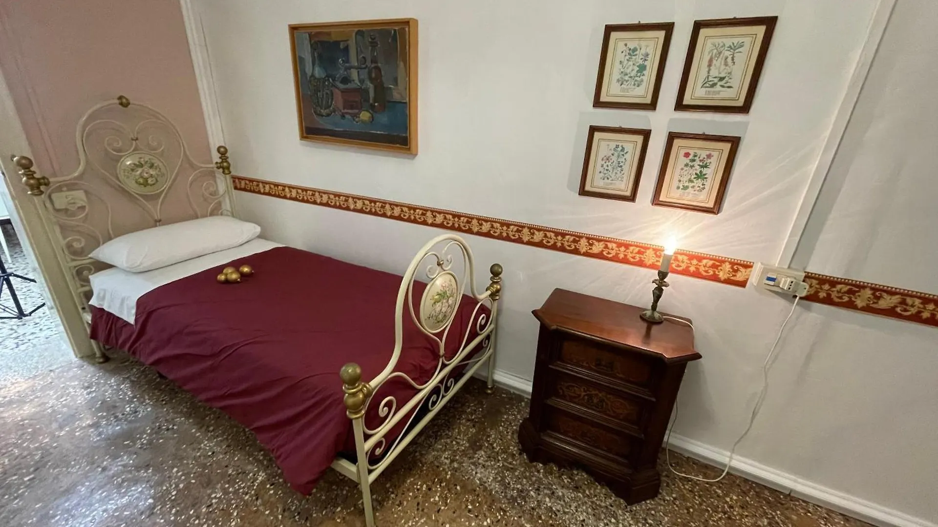 Lions Venice Guest House