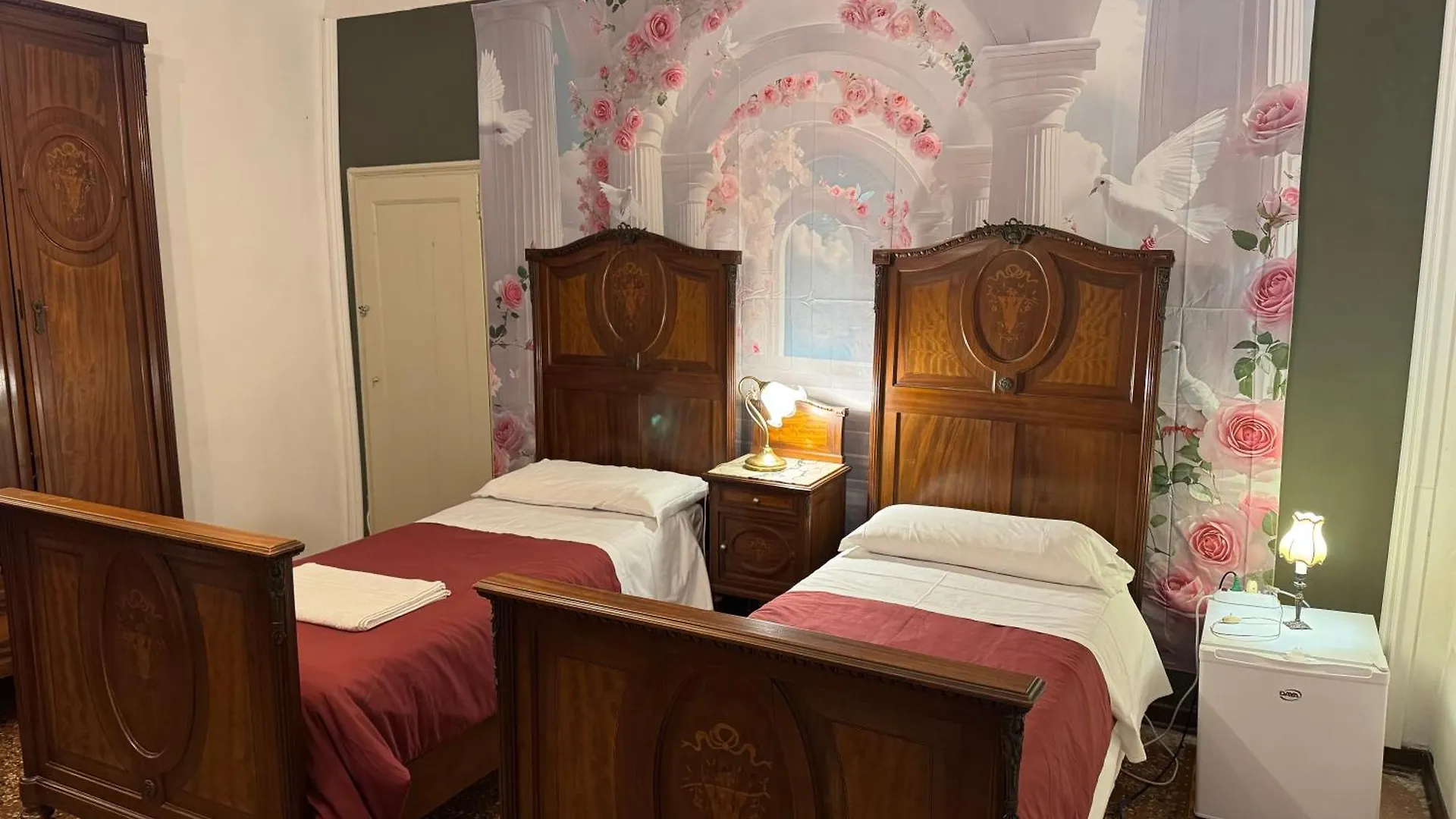 Lions Venice Guest House