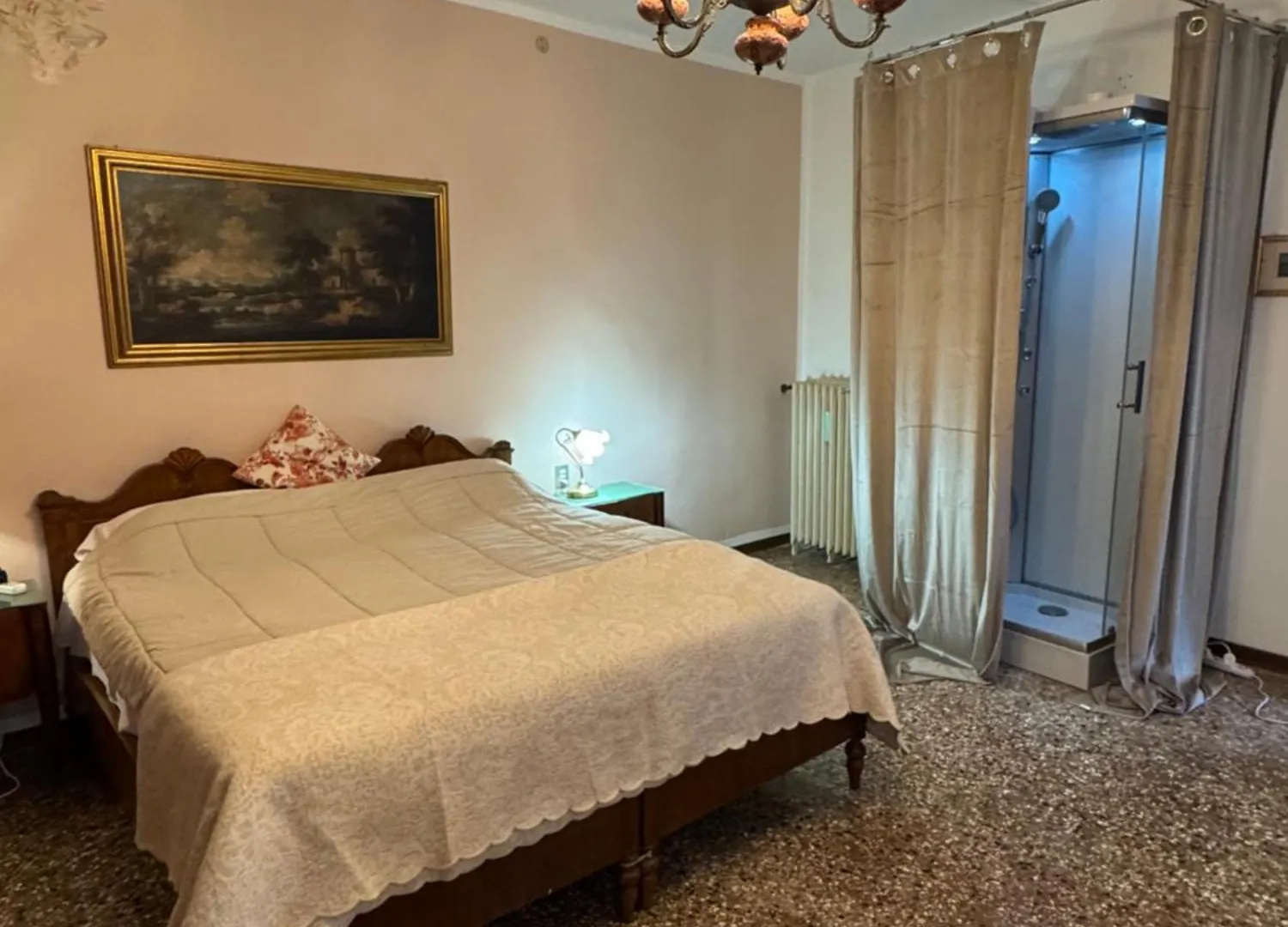 Lions Venice Guest House
