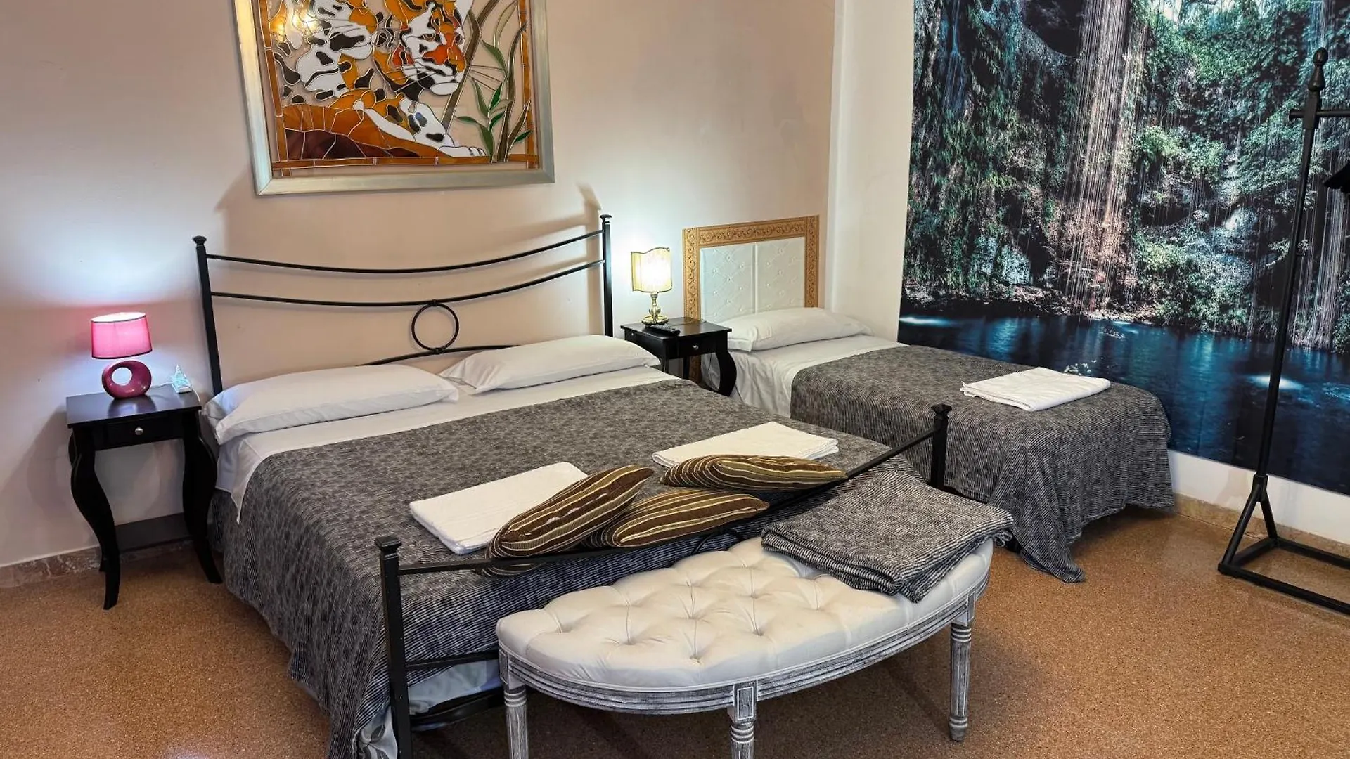 Lions Venice Guest House Italy