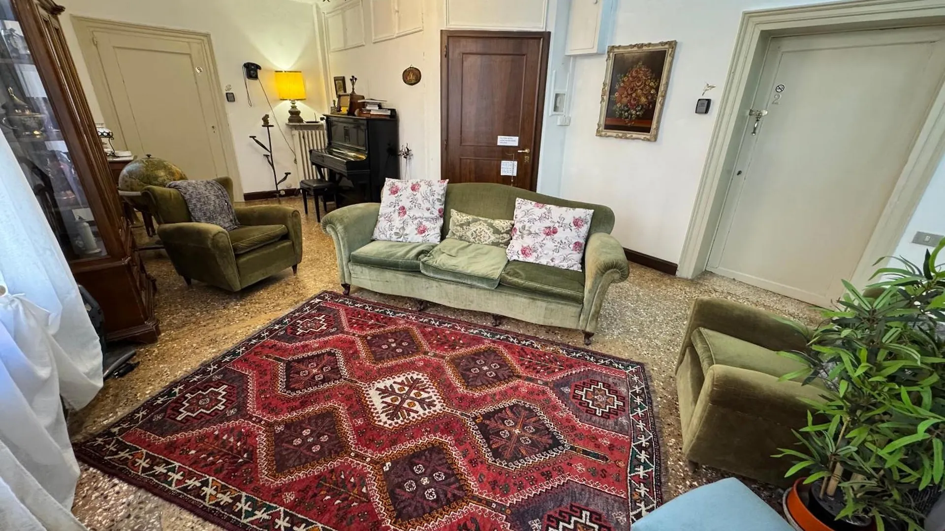 Lions Venice Guest House Italy